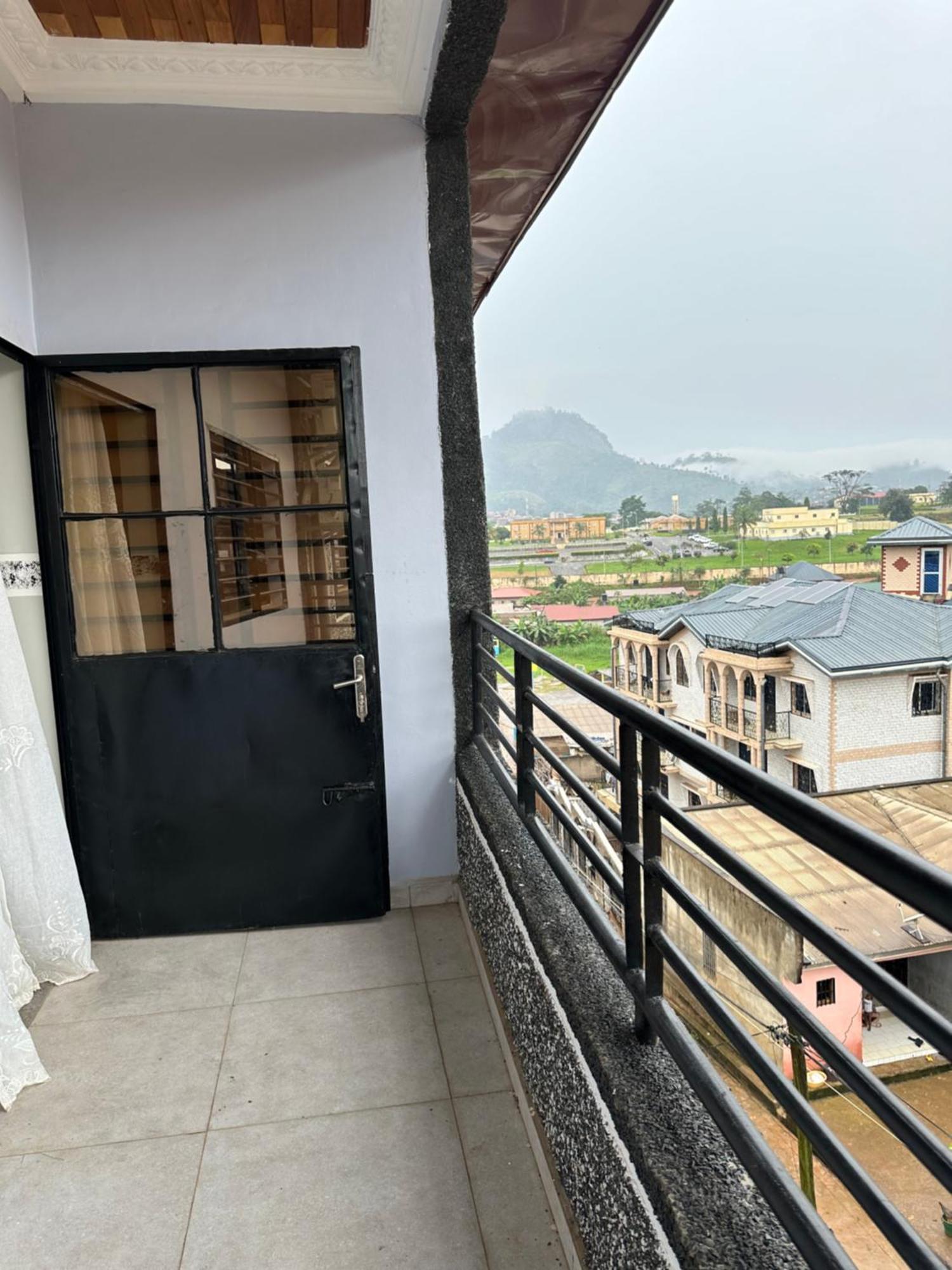 Residence Timo Yaoundé Zewnętrze zdjęcie